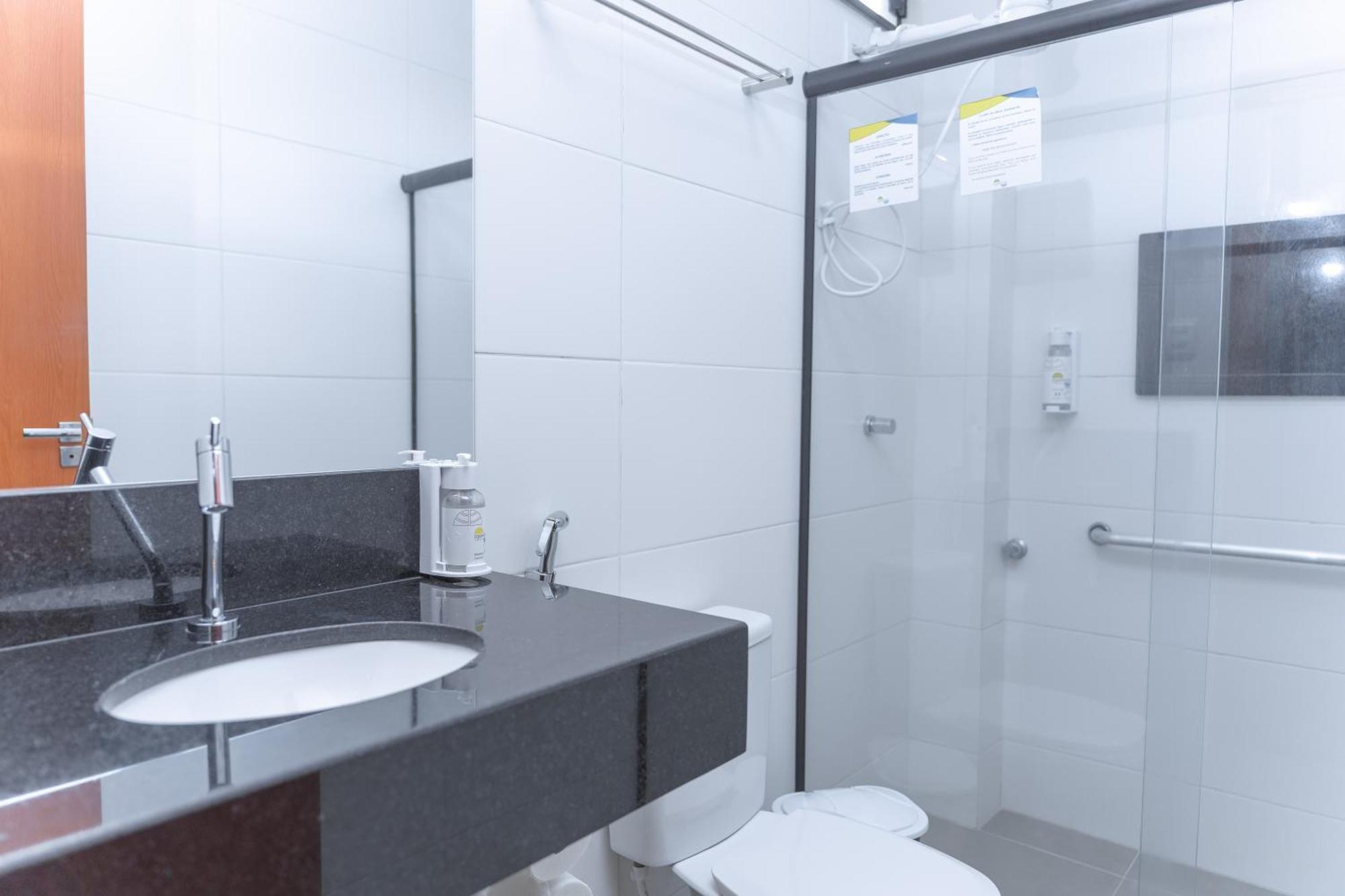Hotel Equinocios Essential Barcarena Ngoại thất bức ảnh